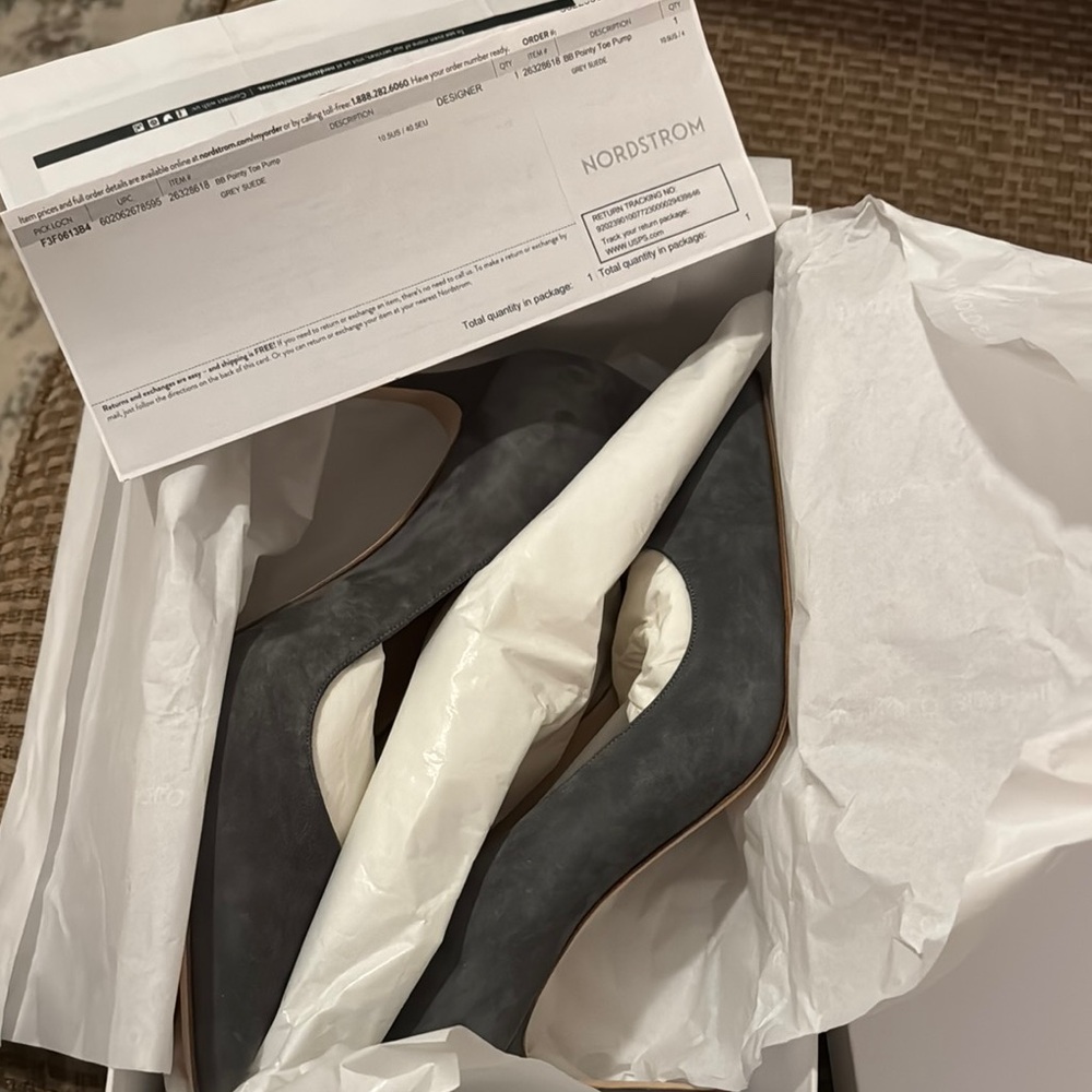 Manolo Blahnik BB 90 Gray Suede Heels